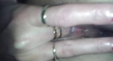 Mulata espiava carícias eróticas morenas peitudas filme da brasileirinha pornô metendo a mão em tangas cor-de-rosa e ajudando ela a gozar