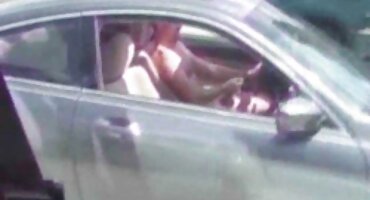 Rato russo de óculos aprende filme pornô brasileirinhas transando noções básicas de beijar câncer