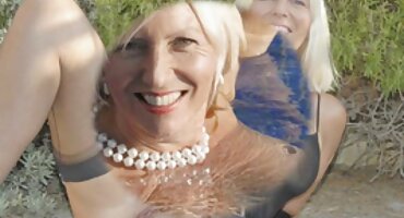 Sexo oral caseiro maduro com gata peluda na frente da x vídeos brasileirinhas pornô câmera na pose 69