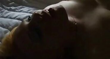 A puta de Riga está sempre pronta para o sexo, mesmo que apenas seu meio-irmão esteja por vídeo pornô da brasileirinha perto