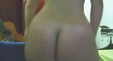 Garota apertada com corpo perfeito organize uma pornô as brasilerinhas viagem ao mar com sexo na praia