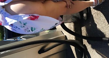 Casual encontrou uma garota sem calcinha no vídeo pornô brasileirinho banheiro e a beijou lá