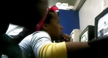 Beijei videos de brasileirinhas minha bunda e fodi meu anal, e também filmei com uma câmera de vídeo. aluna abriu o vibrador do cuzinho e permitiu que ela fodesse no anal, e também gravou seu bonk na câmera de vídeo