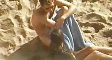 Sexo privado Alegre vídeo pornô só as brasileirinhas de estudantes russos na frente da câmera com diálogo