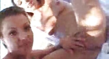 Loira se livrou do jugo do patriarcado e todos os vídeos pornô das brasileirinhas passou de membro masculino a cara