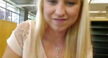 Uma garota negra de sutiã vermelho mostrou ao namorado sua Masturbação, após o que ela sentou xvídeos pornô das brasileirinhas em um pau.