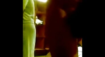 Filme pornô: cruzando a vídeo de pornografia as brasileirinhas fronteira (com tradução russa)