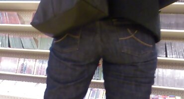 Experimentar o vestido acabou testando o pênis na brasileirinhas vídeo pornô vagina