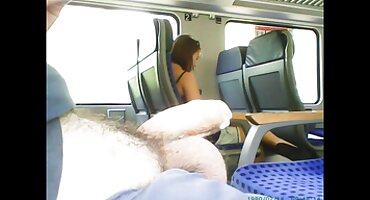 Magrinha menina com seios pequenos ver filme de pornô das brasileirinhas dedilhado pernas cara e lambendo porra