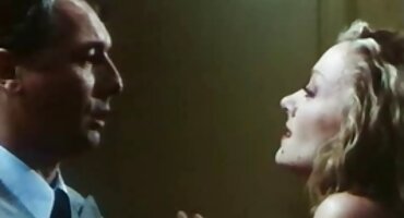 Minha namorada me fez gozar com 69 vídeo de pornô brasileirinha beijos.