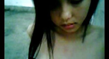 O Harém filme pornô brasileirinho Tcheco. Um homem bonito beijará muitas mulheres.