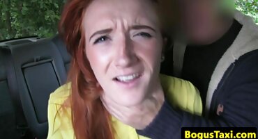 Napoleão barbudo beija com uma cabra puro-sangue-cortesã brasilerinhas pornos Megan Lopez