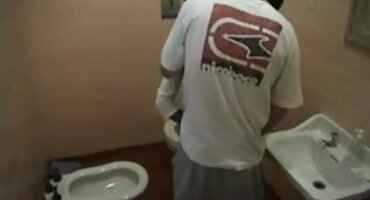 Brough light domina vídeo pornô caseiro brasileirinha modelo irmã durante beijo e masturbação vibrador