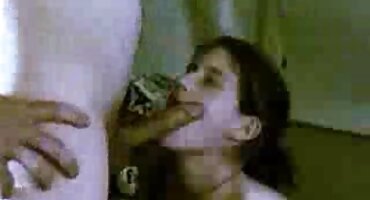 O o filme de pornô das brasileirinhas rapper beijou um imigrante de Kiev