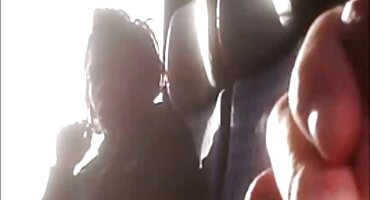 Artista melhores filme pornô das brasileirinhas Tcheco beija pele careca tatuada em lama de Saque